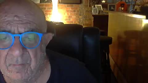 Snapshot of patvac chatting on December 2025 01:27:01 PM patvac online show from December 2025 01:27:01 PM