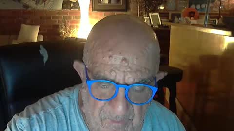 Snapshot of patvac chatting on January 2026 01:13:02 PM patvac online show from January 2026 01:13:02 PM