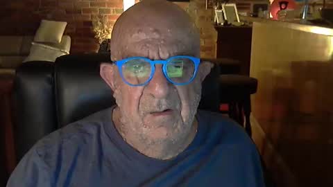 Snapshot of patvac chatting on March 2026 02:24:01 PM patvac online show from March 2026 02:24:01 PM