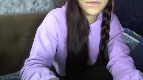 Pau online show from February 2026 11:03:02 PM