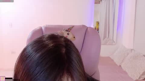 Sofa online show from January 2026 05:04:02 PM