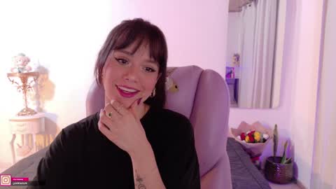 Sofa online show from April 2026 04:41:01 AM