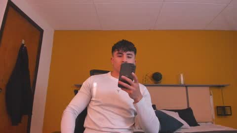 Paul online show from December 2024 01:21:01 PM