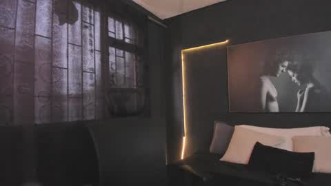 Paul online show from January 2025 01:08:02 PM