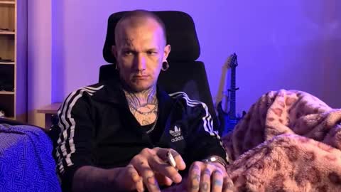 Snapshot of paul_razor chatting on January 2026 08:00:02 PM Paul online show from January 2026 08:00:02 PM