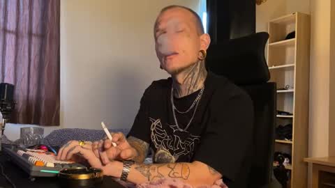 Snapshot of paul_razor chatting on January 2026 06:15:02 AM Paul online show from January 2026 06:15:02 AM