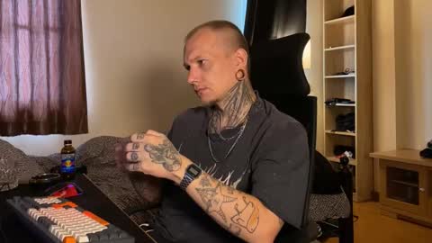 Snapshot of paul_razor chatting on January 2026 06:51:02 AM Paul online show from January 2026 06:51:02 AM