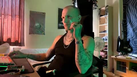 Snapshot of paul_razor chatting on February 2026 03:36:02 AM Paul online show from February 2026 03:36:02 AM