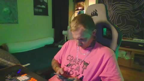 Snapshot of paul_razor chatting on May 2026 12:54:01 PM Paul online show from May 2026 12:54:01 PM