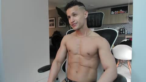 Snapshot of paul_reyborg chatting on September 2025 10:43:02 PM Paul online show from September 2025 10:43:02 PM