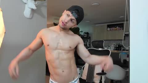 Snapshot of paul_reyborg chatting on September 2025 02:38:01 AM Paul online show from September 2025 02:38:01 AM