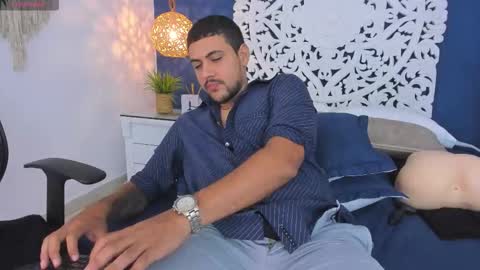 Paul Rivera online show from October 2025 09:36:02 PM