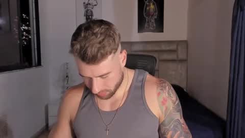 PAUL ROGER online show from October 2025 02:37:02 AM