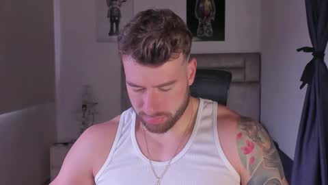 PAUL ROGER online show from February 2026 12:12:01 PM