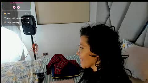 Paula online show from February 2025 11:43:02 PM