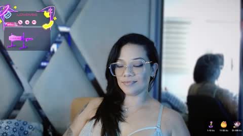 Paula online show from October 2025 09:30:01 PM