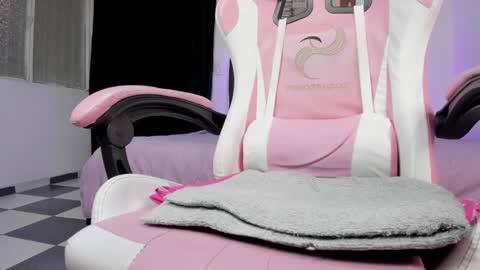 CALL ME PAULA  online show from February 2025 01:28:01 PM