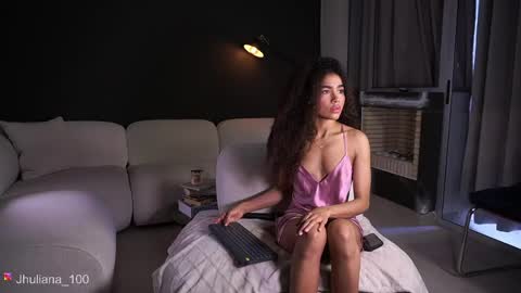 Paula online show from May 2026 03:20:01 PM