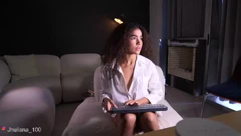 Paula online show from June 2026 06:07:01 PM