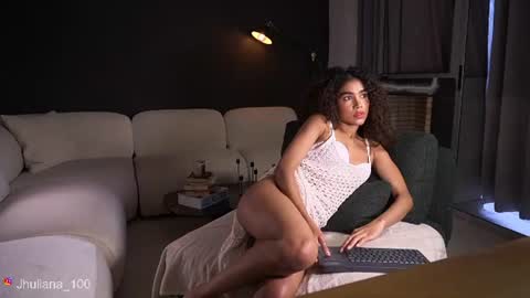 Paula online show from June 2026 09:25:01 PM