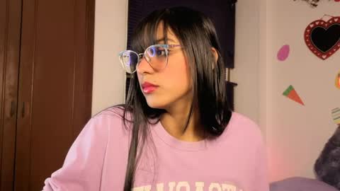 Paula  online show from April 2026 03:37:01 AM