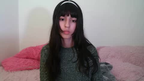 Snapshot of paulainblue chatting on February 2025 06:12:02 AM online show from February 2025 06:12:02 AM