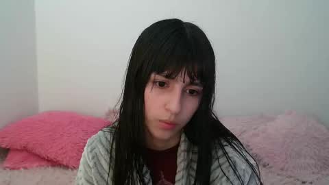 Snapshot of paulainblue chatting on February 2025 05:01:01 AM online show from February 2025 05:01:01 AM