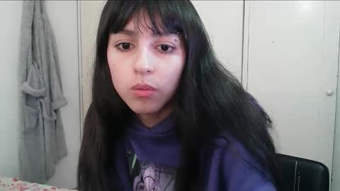 Snapshot of paulainblue chatting on September 2025 02:46:01 AM online show from September 2025 02:46:01 AM