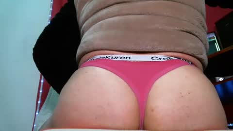 PAULA VALENTINA online show from February 2025 05:12:02 AM