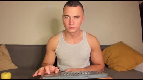 paulblack021 online show from November 2025 10:53:02 PM