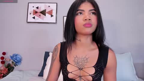 Pau online show from May 2026 12:24:01 PM