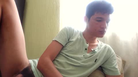 Snapshot of paulhot18 chatting on November 2025 08:33:02 PM Paul Mklain online show from November 2025 08:33:02 PM