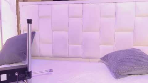 Paulina  online show from July 2026 07:05:02 PM