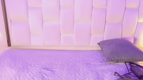 Paulina  online show from July 2026 07:09:01 PM