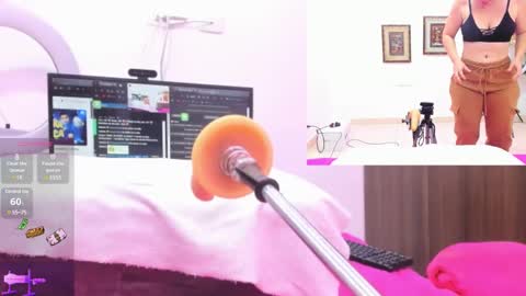 Paulina Davis  online show from January 2025 01:42:02 AM