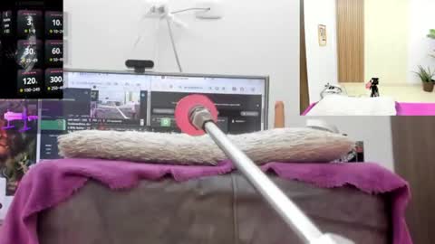 Paulina Davis  online show from July 2026 10:06:02 PM
