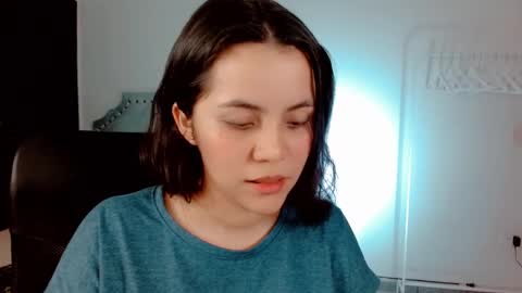 Snapshot of paulina_doll_ chatting on November 2025 10:32:02 PM Paulina online show from November 2025 10:32:02 PM