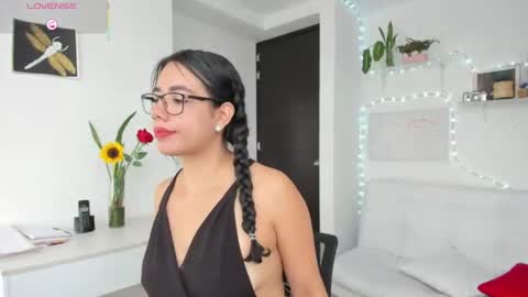 paulina online show from July 2026 08:33:02 PM