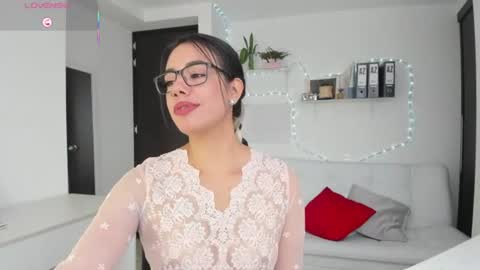 paulina online show from July 2026 06:37:01 PM