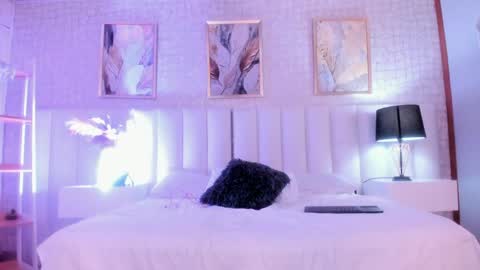 paulina johns online show from June 2026 02:52:02 PM