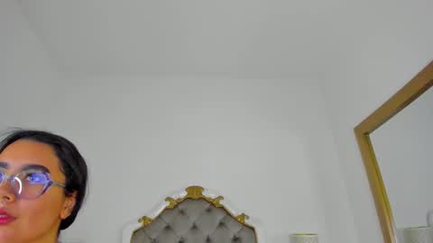 Snapshot of paulina_lux chatting on February 2026 02:58:02 PM paulina lux online show from February 2026 02:58:02 PM