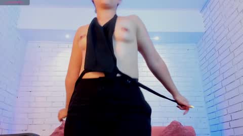 Paulina  online show from September 2025 11:15:02 AM