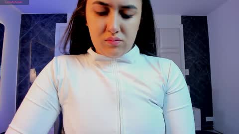 Paulina  online show from May 2026 11:27:02 AM