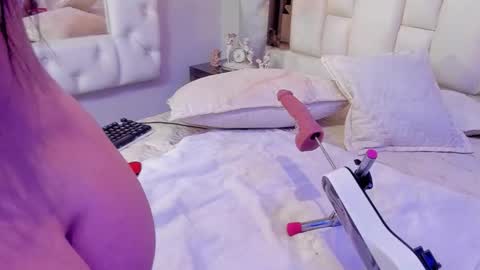 Snapshot of paulinabelen21 chatting on March 2026 09:03:02 AM paulinabelen21 online show from March 2026 09:03:02 AM