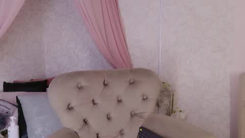 Paulina online show from July 2026 12:18:02 PM