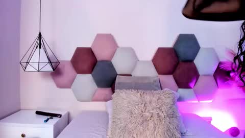 Snapshot of paulinasaint chatting on January 2026 11:54:02 PM Paulina Saint online show from January 2026 11:54:02 PM