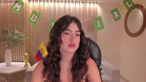 Paulina Santos  online show from June 2026 07:45:02 PM
