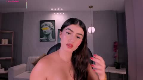 Paulina Santos  online show from July 2026 08:00:01 PM