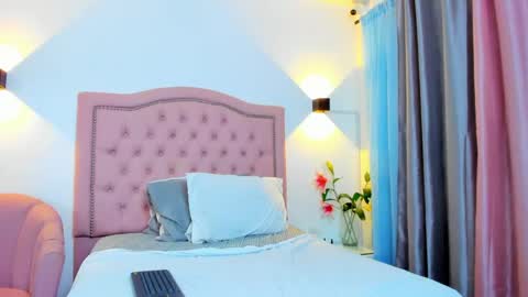 paulinavera online show from June 2026 04:34:02 PM