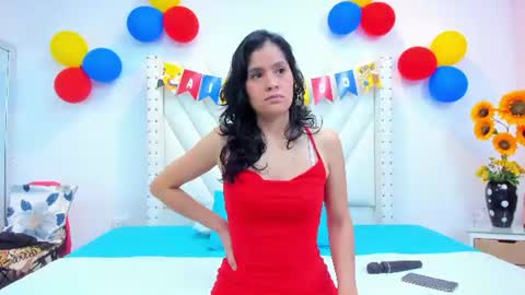 paulinavera online show from June 2026 02:30:02 PM